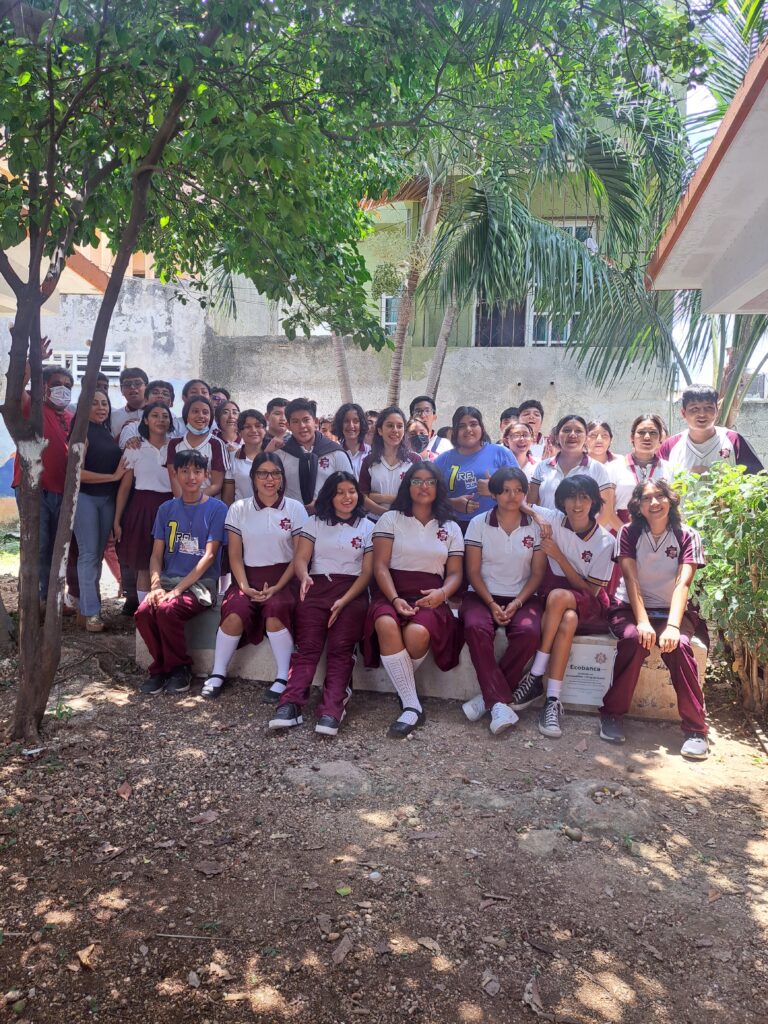 ecobanca_ecoliiks_secundaria_tecnica_25_juan_jose_arreola_ecoladrillos