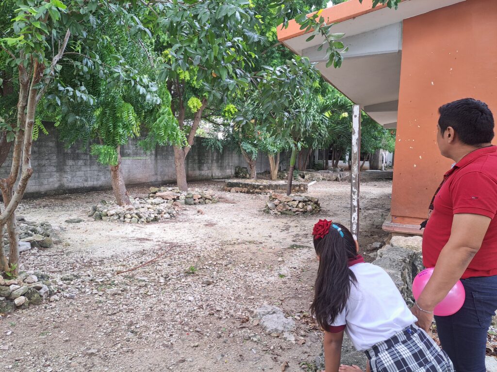 Escuela Primaria Isla Holbox77516, 3ra. El Manzano 38, Cancún, Q.R.