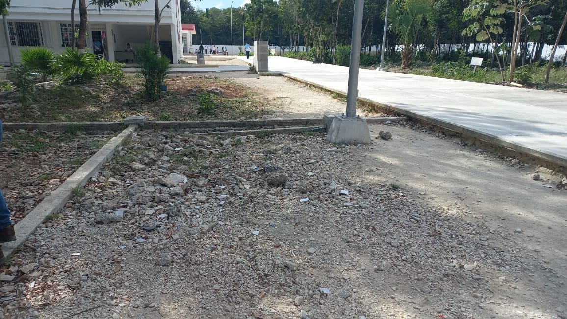 Secundaria General 8 de Marzo 77519 Cancún, Q.R.